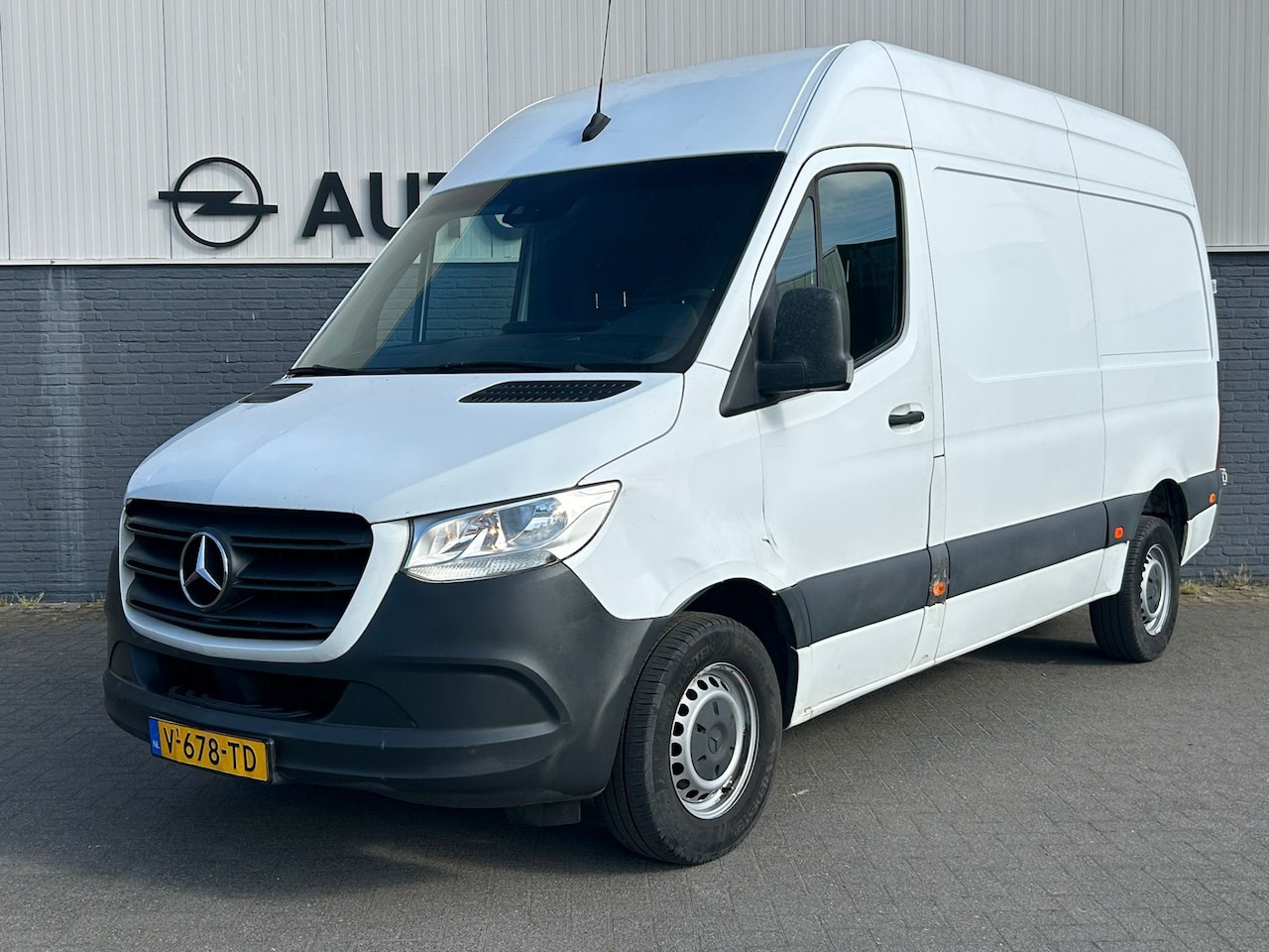 Mercedes-Benz Sprinter - 314 2.2 CDI 143pk AUT-7 L2H2 EURO VI-D NAVI Camera ECC Keyless Bluetooth Navigatie-pakket - AutoWereld.nl