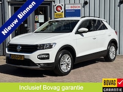 Volkswagen T-Roc - 1.0 TSI Style | TREKHAAK | CAMERA | CARPLAY | STOEL/STUUR VERW. |
