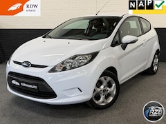 Ford Fiesta - 1.25 Limited Airco recent Nieuwe APK + Onderhoud