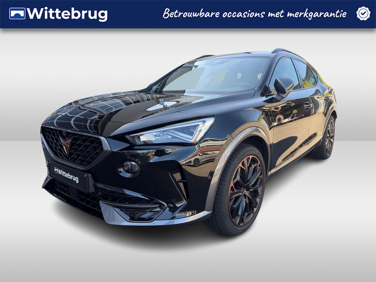 CUPRA Formentor - 1.4 e-Hybrid 245pk Performance DSG Automaat Panoramadak / 260 Camera / 19"LM velgen / Navi - AutoWereld.nl