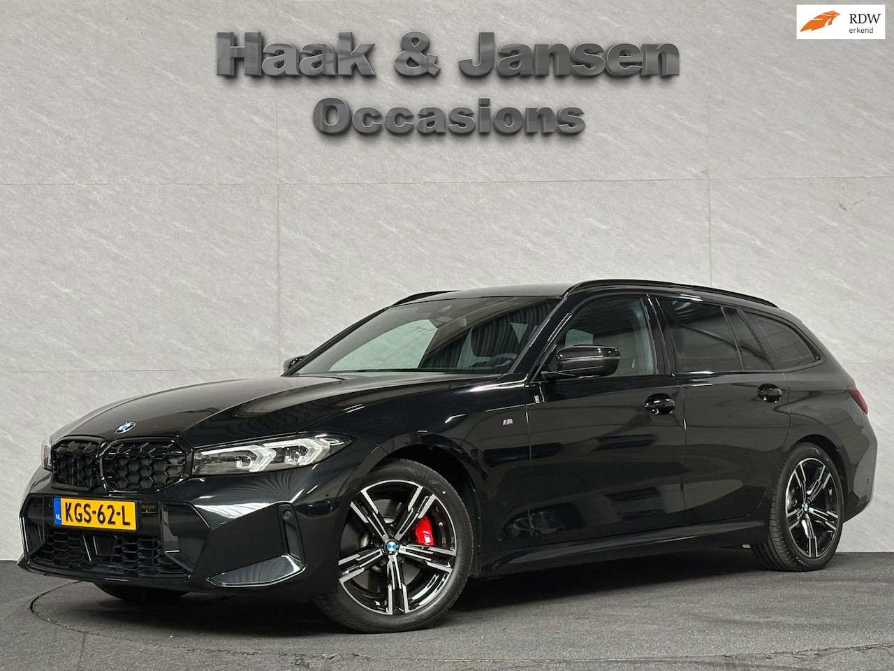 BMW 3-serie Touring - 330i Business Line M Sport Camera - AutoWereld.nl
