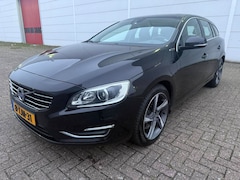 Volvo V60 - 2.4 D6 AWD Plug-In Hybrid Summum
