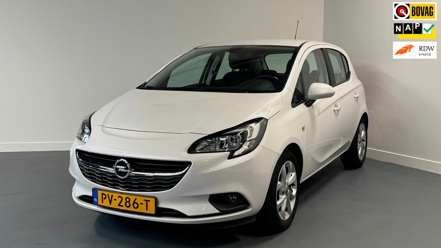 Opel Corsa - 1.4 Online Edition | NL-AUTO | 1E EIGENAAR | CARPLAY | PARKEERSEN. | - AutoWereld.nl