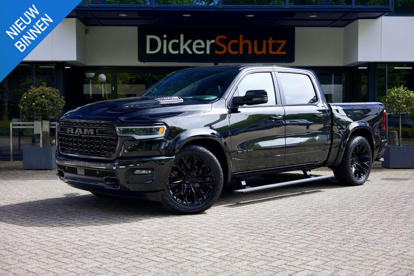 Dodge Ram 1500 - Limited Night HO DEMOPRIJS | Massage | Pano - AutoWereld.nl