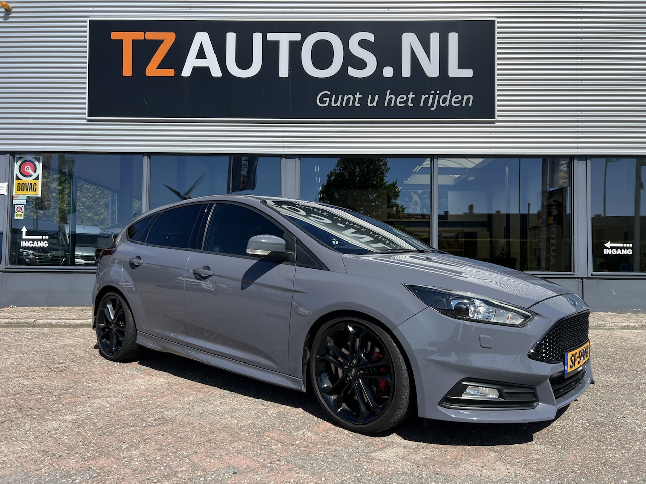 Ford Focus - 2.0 TDCI ST-3 185pk/Recaro/Navi/Led - AutoWereld.nl