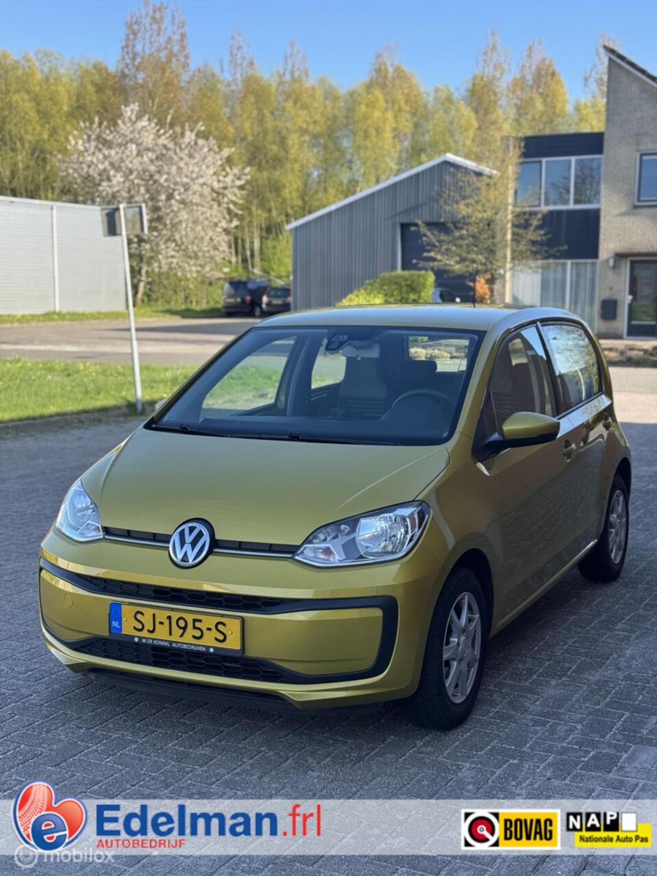 Volkswagen Up! - 1.0 5 Deurs | Lage NL N.A.P. ! | 1e eig. - AutoWereld.nl
