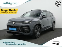 Volkswagen Tayron - 1.5 TSI eHybrid 272 pk DSG R-Line Edition | Panoramadak | Adaptief onderstel | Achteruitri
