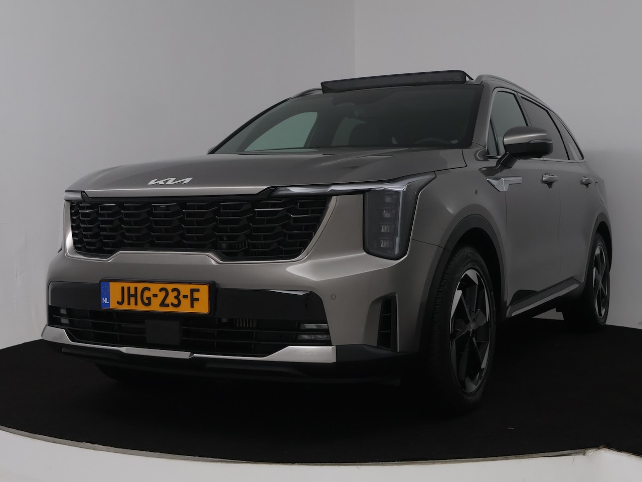 Kia Sorento - 1.6 T-GDi Plug-in Hybrid 4WD ExecutiveLine 7p. | 7-Persoons | Trekhaak | Massage | Panoram - AutoWereld.nl