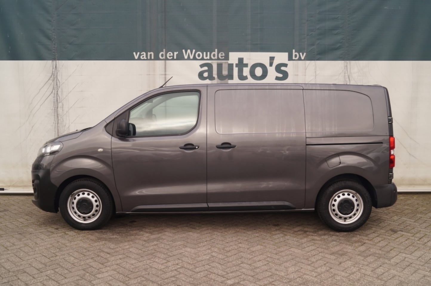 Opel Vivaro - 1.5 CDTI 120pk L2-H1 Edition -2xSCHUIFDEUR-NAVI-CAM- - AutoWereld.nl