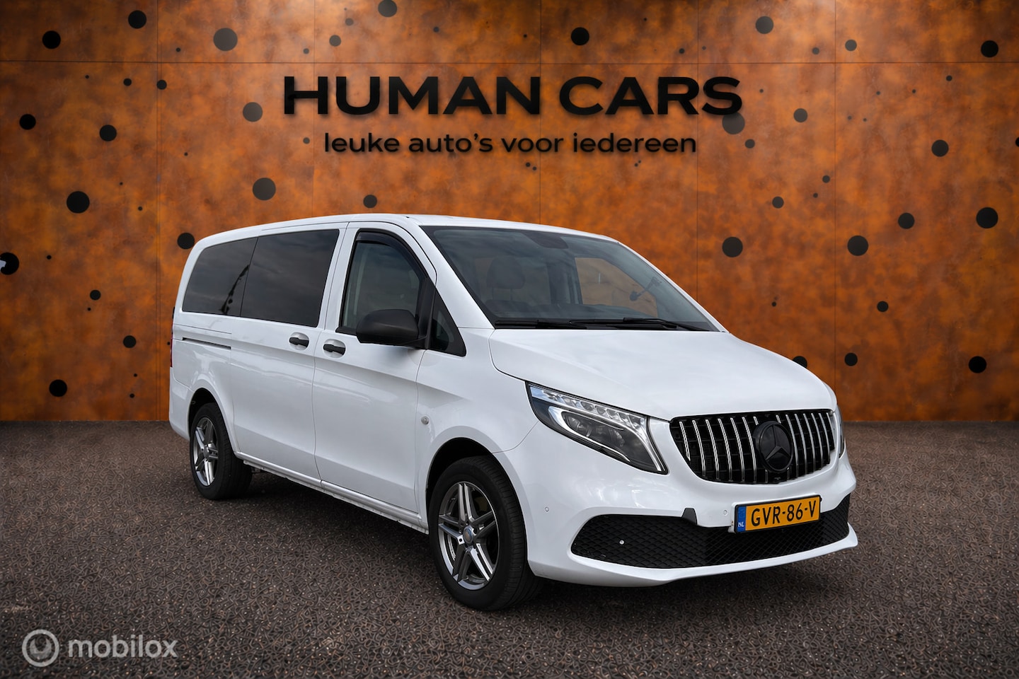Mercedes-Benz Vito Tourer - 119 CDI Select Extra lang 191 pk luxe - AutoWereld.nl