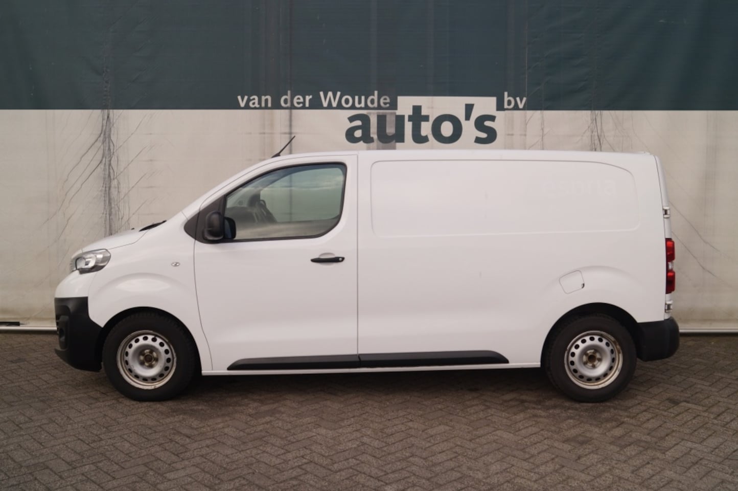 Peugeot Expert - 1.5 BlueHDI Standard Premium -NAVI-AIRCO- - AutoWereld.nl
