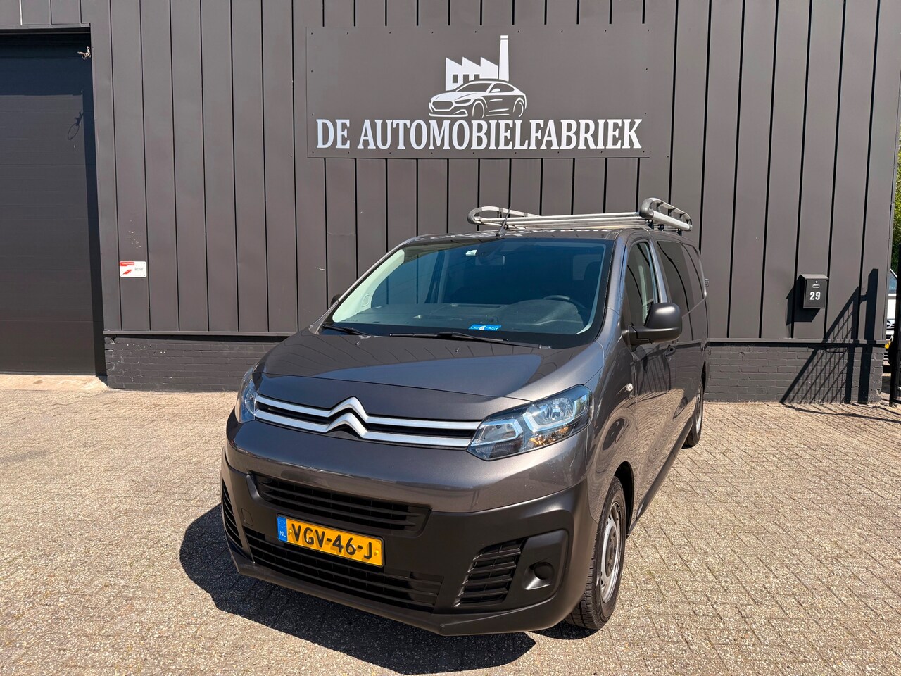 Citroën Jumpy - 2.0 BlueHDI 120 XL Club DC Automaat Trekhaak L3 - AutoWereld.nl