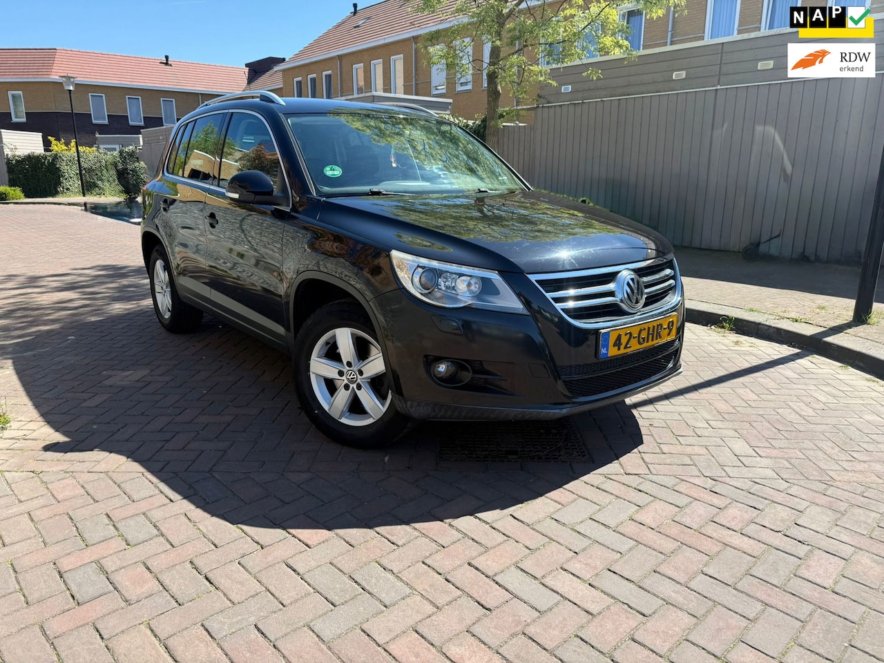 Volkswagen Tiguan - 1.4 TSI Sport&Style 4Motion *XENON* - AutoWereld.nl