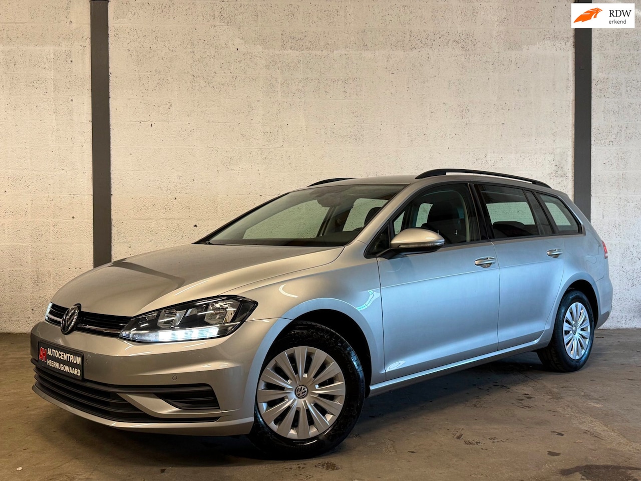 Volkswagen Golf Variant - 1.0 TSI Comfortline Business Carplay|Camera|Navi|Cruise|Dealer Onderhouden !! - AutoWereld.nl