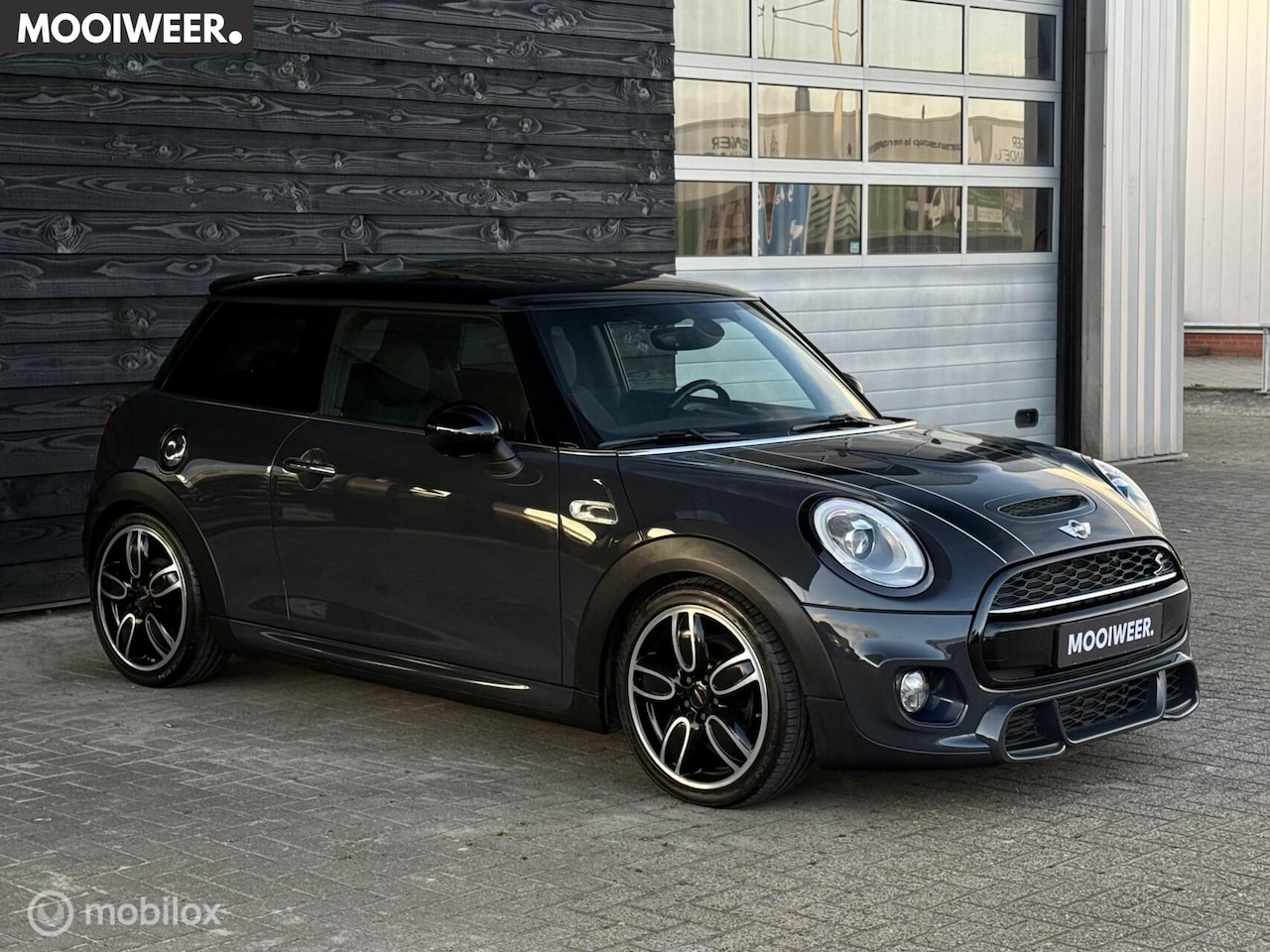 MINI Cooper S - Mini 2.0 Chili | JCW Pakket | Pano | Harman Kardon - AutoWereld.nl