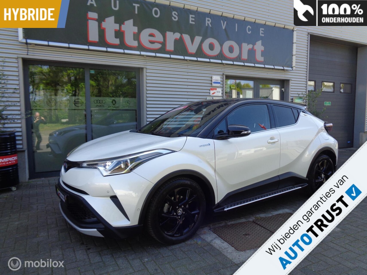 Toyota C-HR - 1.8 Hybrid Bi-Tone Plus 1.8 Hybrid Bi-Tone Plus - AutoWereld.nl