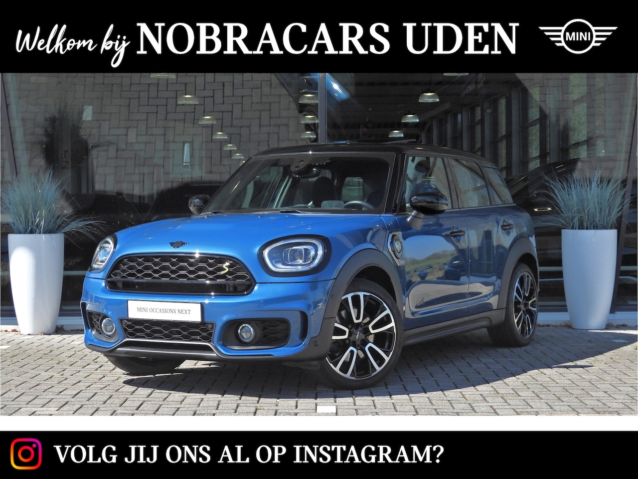 MINI Countryman - Cooper S E ALL4 JCW Automaat / Panoramadak / Comfort Access / Achteruitrijcamera / Adaptie - AutoWereld.nl