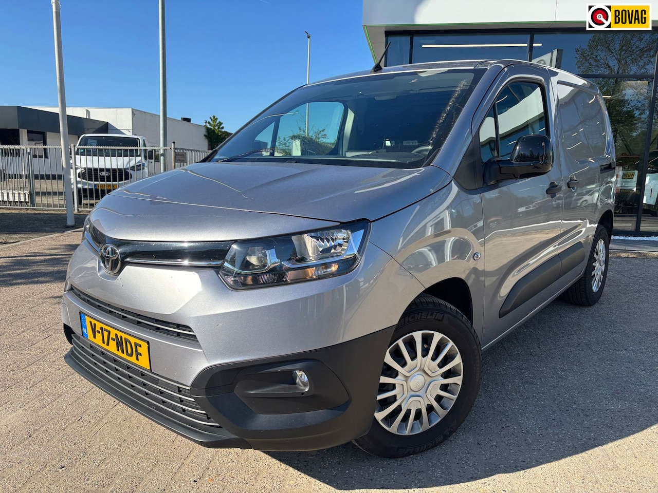 Toyota ProAce City - 1.2 Turbo Live 1.2 Turbo Live - AutoWereld.nl