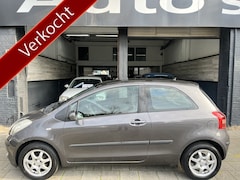 Toyota Yaris - 1.3 VVTi Sol Automaat