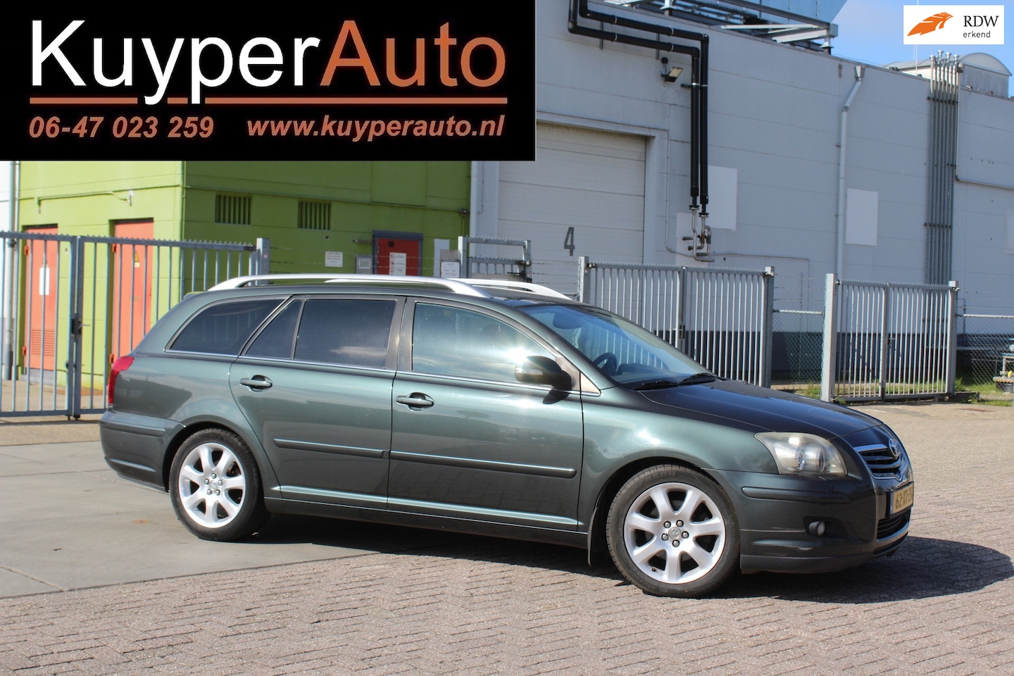 Toyota Avensis Wagon - 2.0 VVTi Executive Business LEDER TREKHAAK MULTIMEDIA VOORBER NAVI - AutoWereld.nl