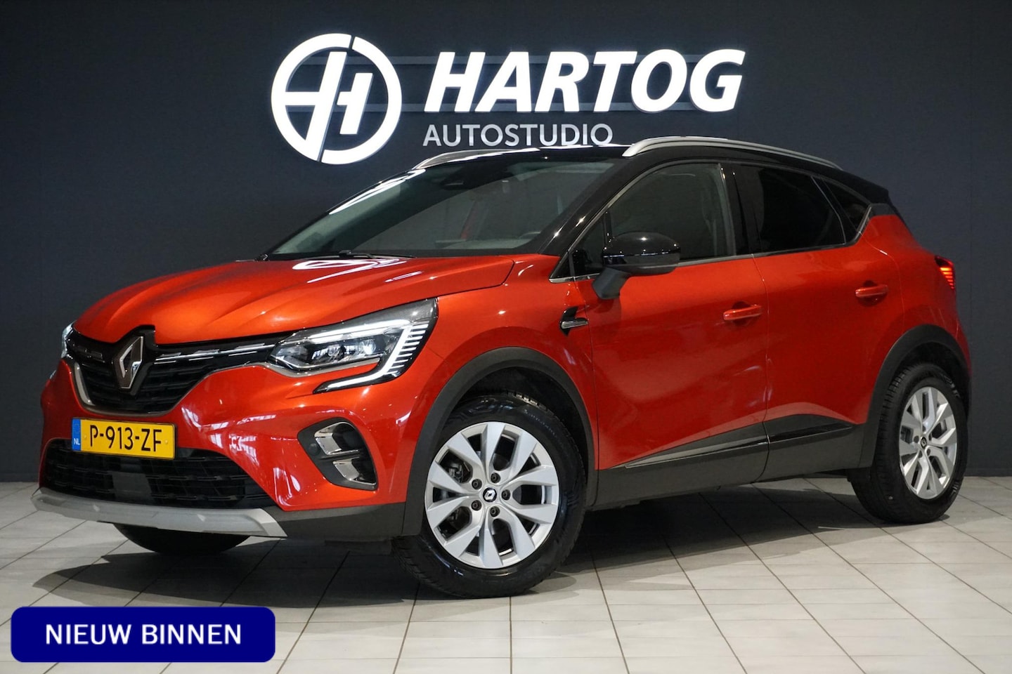 Renault Captur - 1.3 TCe 140 Intens + GROOT SCHERM / CAMERA / TREKHAAK - AutoWereld.nl