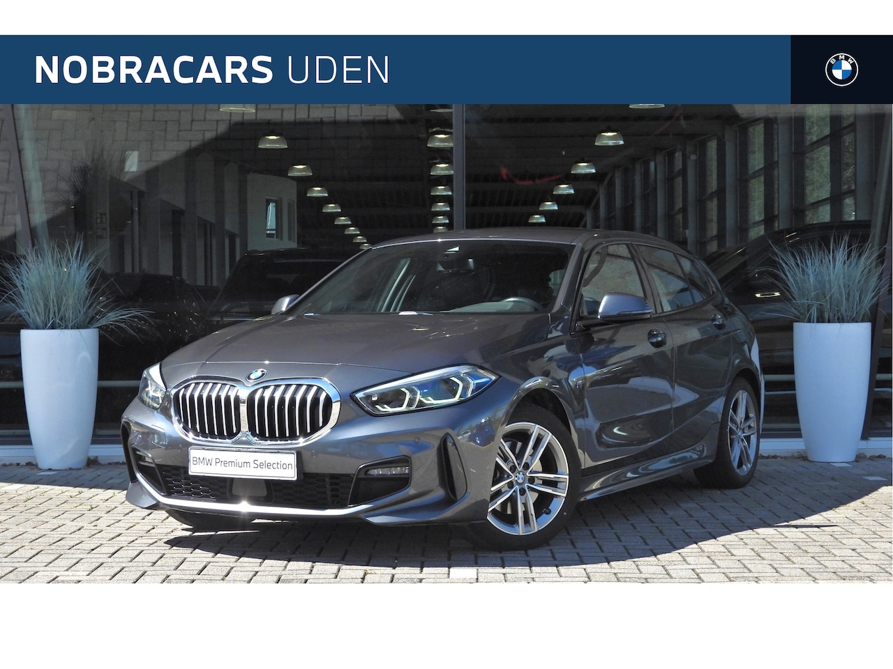 BMW 1-serie - 118i High Executive M Sport Automaat / Sportstoelen / Adaptieve LED / M Sportonderstel / L - AutoWereld.nl