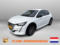 Peugeot e-208 - EV Allure Pack 50 kWh Facelift model | 3 fase lader | Apple Android | Navi | Camera | Luxe