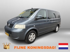Volkswagen Transporter Multivan - 2.5 TDI Highline DC invalide oprijplaat | lage km | Stoelverwarming | Dubbele schuifdeur