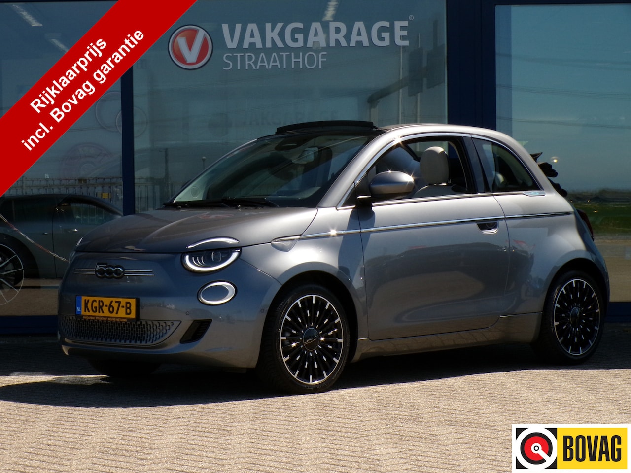 Fiat 500 C - La Prima 42 kWh, Carplay + Android Auto / Sensoren + Camera / Keyless / Full LED. / Stoelv - AutoWereld.nl