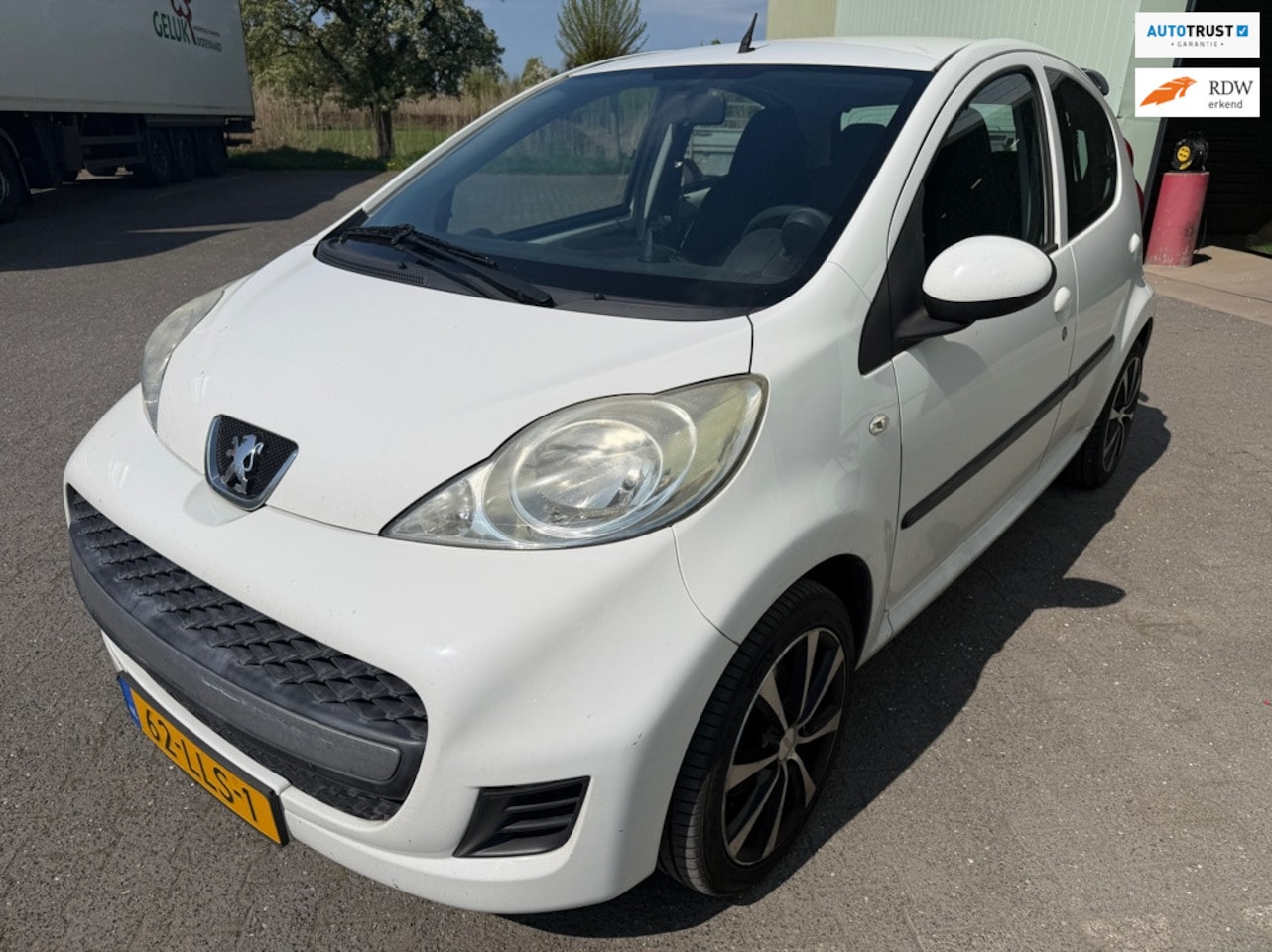 Peugeot 107 - 1.0-12V XS 1.0-12V XS - AutoWereld.nl
