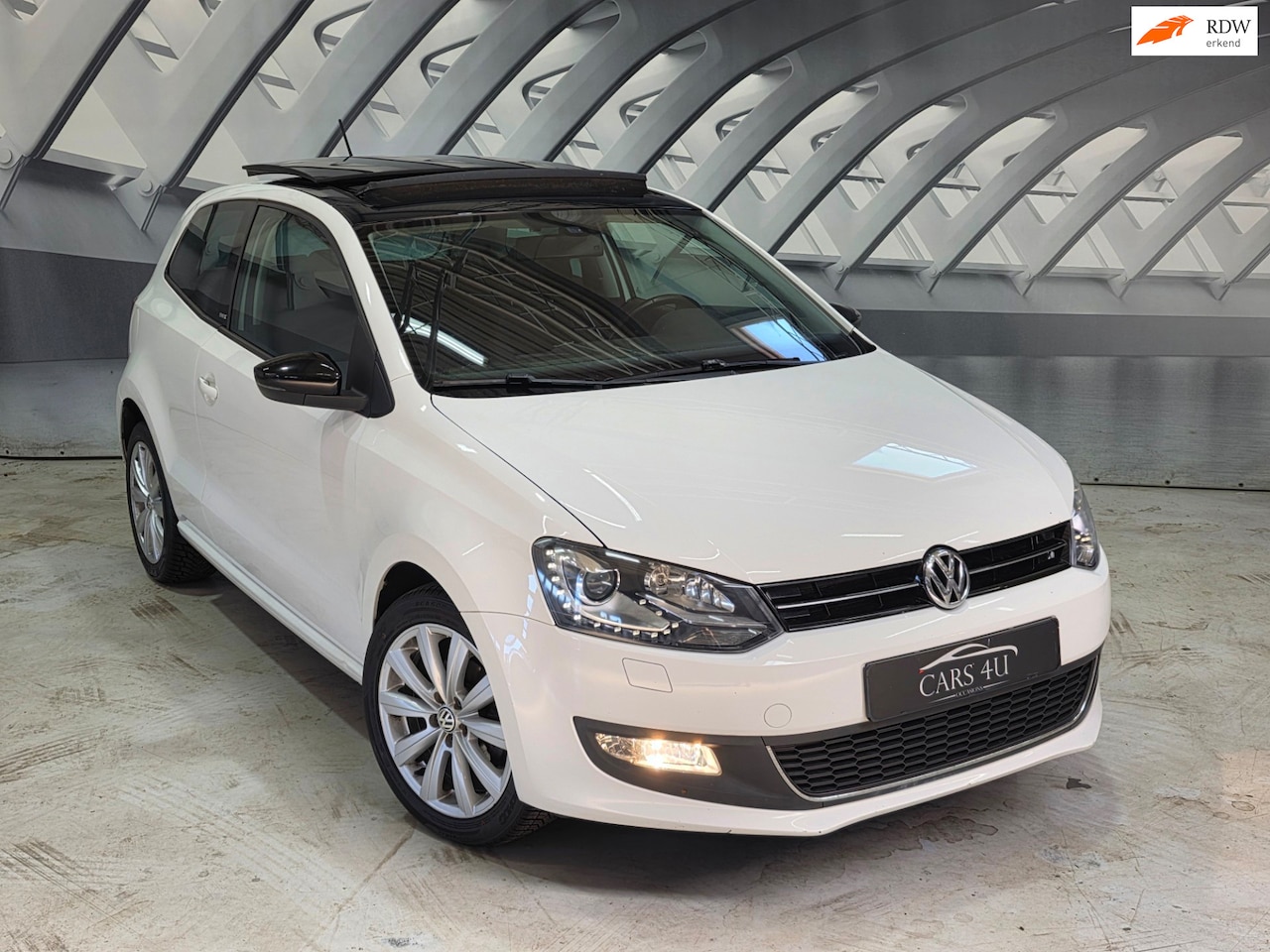 Volkswagen Polo - 1.2 TSI panoramadak nwe distributie - AutoWereld.nl