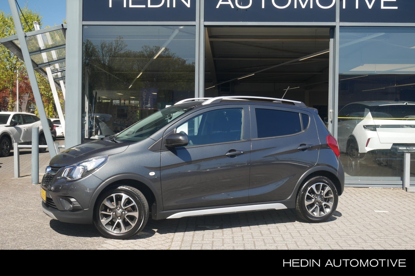 Opel Karl - 1.0 Rocks Online Edition | Navigatie via App | Trekhaak | Cruise Control | Apple Carplay/A - AutoWereld.nl