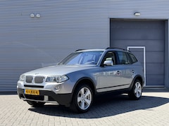 BMW X3 - 3.0si Executive I Aut. I Pano.dak I Leder I Navi