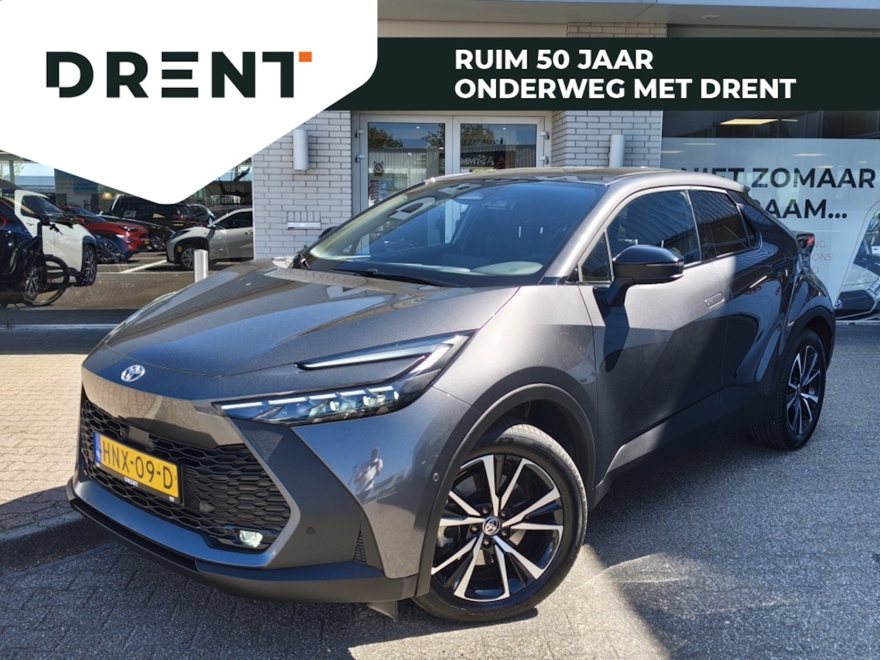 Toyota C-HR - 2.0 PHEV 220 First Edition | Navi | Sensoren v/a | Dodehoek | - AutoWereld.nl