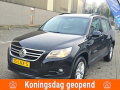Volkswagen Tiguan - 1.4 TSI Comfort&Design*2e eigenaar*nap*apk*navi*airco*trekhaak*rijd perfect*inruil mog