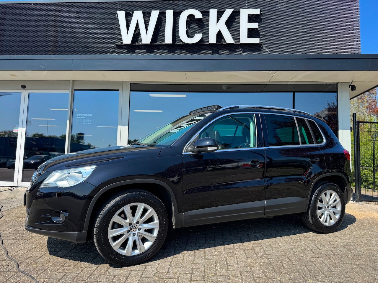 Volkswagen Tiguan - 1.4 TSI Trend&Fun 4Motion Leder Panorama Cruise control - AutoWereld.nl
