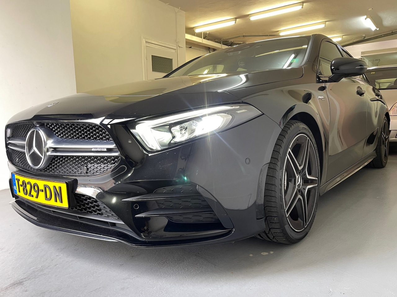 Mercedes-Benz A-klasse - AMG 35 4MATIC Premium Plus - AutoWereld.nl