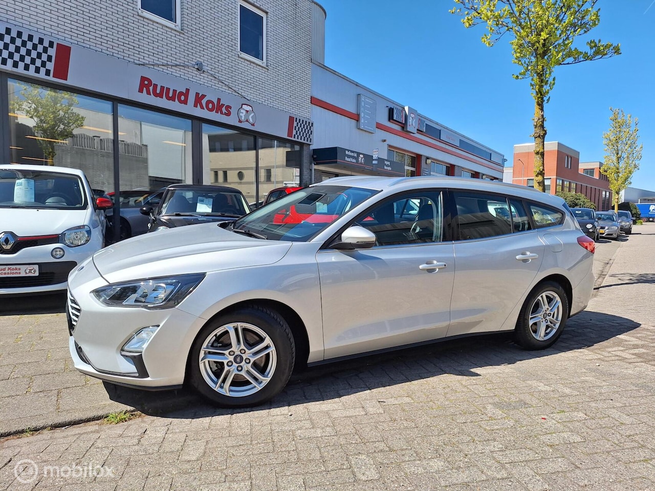 Ford Focus Wagon - 1.0 EcoBoost Trend Edition Business 1.0 ECOBOOST TREND EDITION BUSINESS - AutoWereld.nl