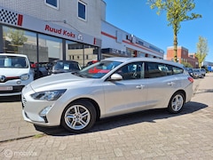 Ford Focus Wagon - 1.0 ECOBOOST TREND EDITION BUSINESS / Carplay / Airco /