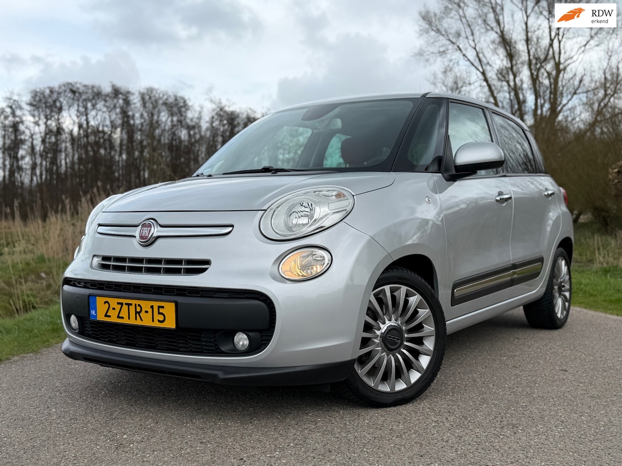 Fiat 500 L - 0.9 TwinAir Easy / 1ste Eigenaar / Airco / Cruise Control / 77 kW - 105 pk / Trekhaak / NA - AutoWereld.nl
