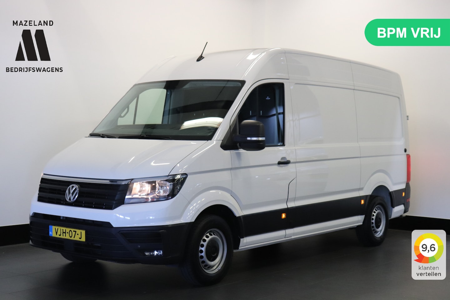 Volkswagen Crafter - 2.0 TDI L3H3 EURO 6 - Airco - Cruise - Trekhaak - Camera - € 17.900,- Excl. - AutoWereld.nl