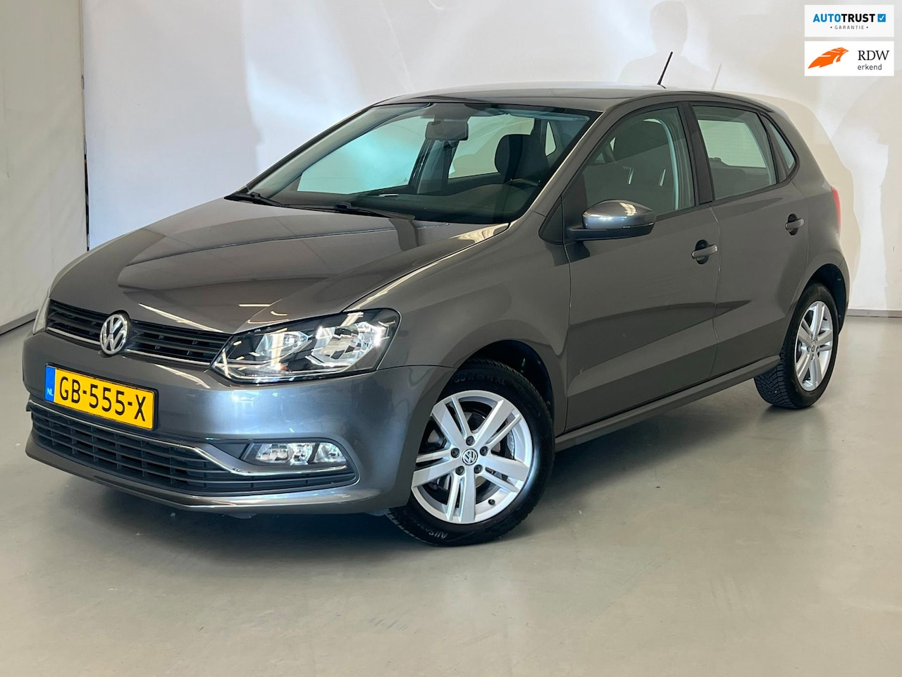 Volkswagen Polo - 1.0 Edition / Airco / Bluetooth / LM velgen - AutoWereld.nl