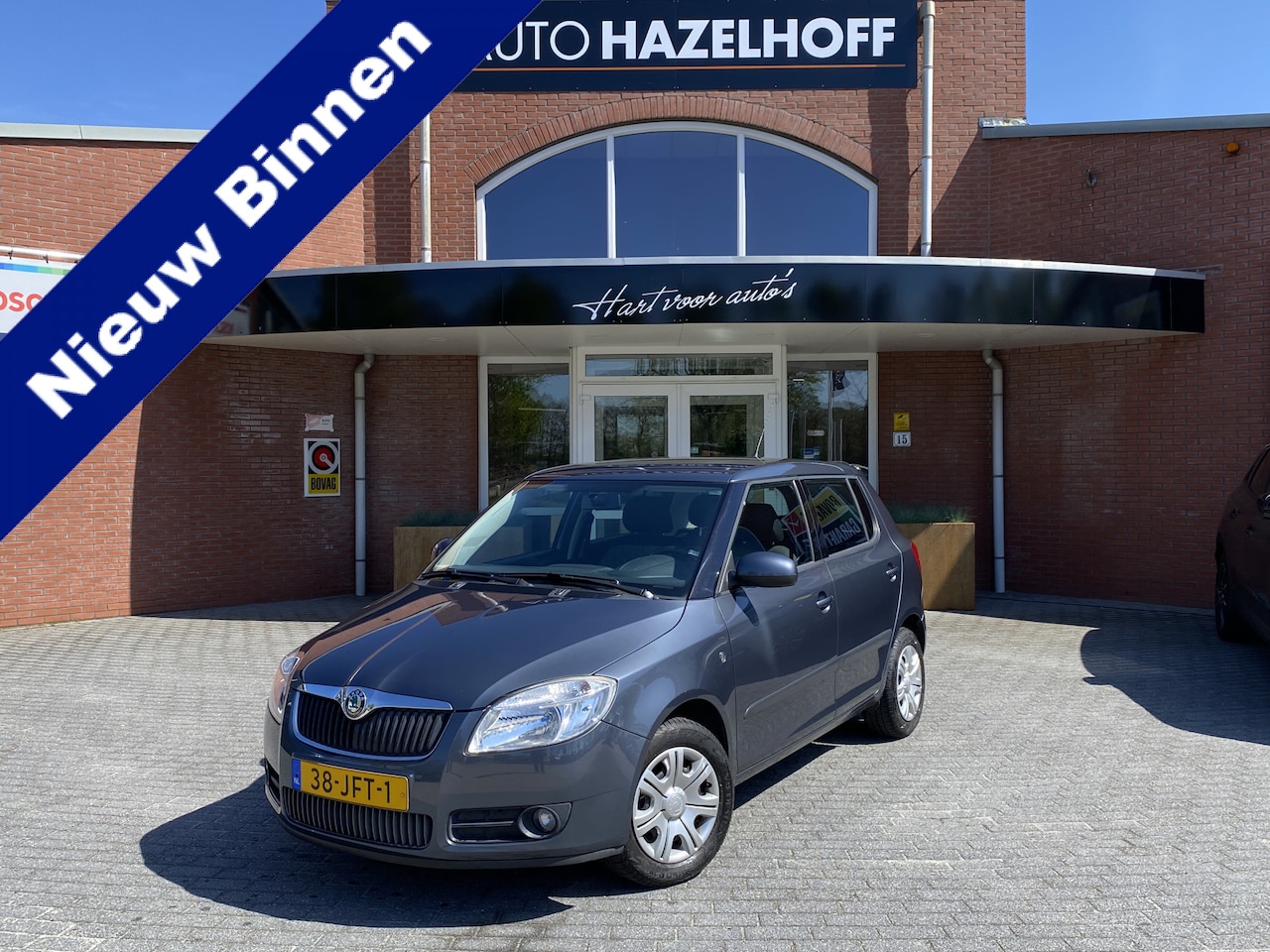 Skoda Fabia - 1.6-16V Ambition Automaat met 82.111Km!! | Cruise Control | Trekhaak | Airco | Bluetooth r - AutoWereld.nl