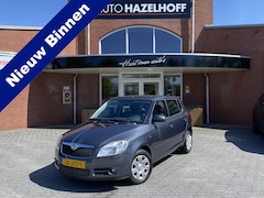 Skoda Fabia - 1.6-16V Ambition Automaat met 82.111Km | Cruise Control | Trekhaak | Airco | Bluetooth rad