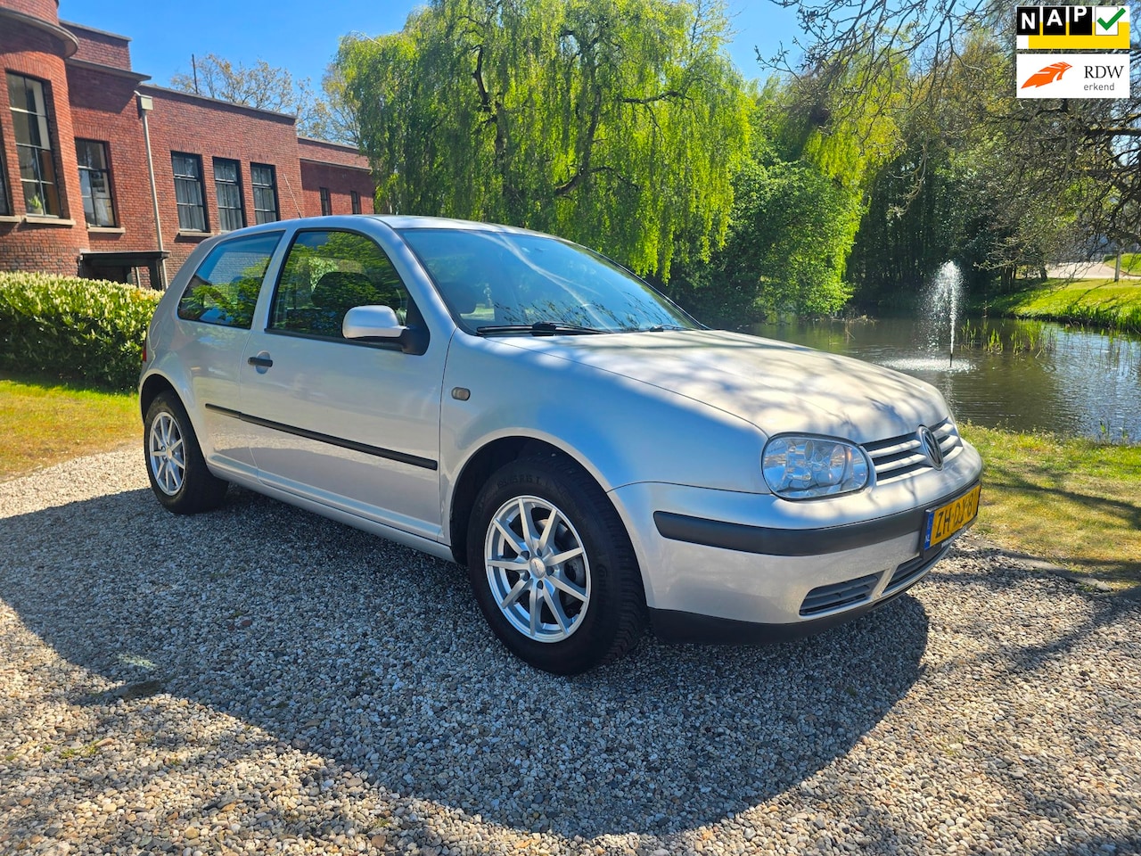 Volkswagen Golf - 1.4-16V 1.4-16V - AutoWereld.nl