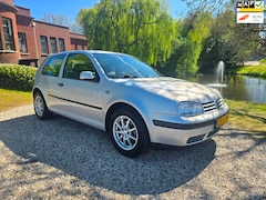 Volkswagen Golf - 1.4-16V