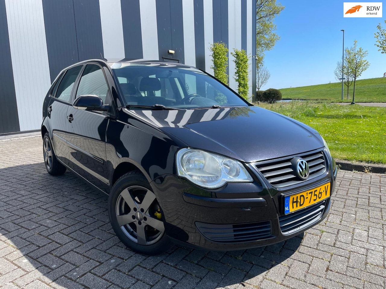 Volkswagen Polo - 1.2 Trendline Nw APK-Airco-Lmv-Elekpakket - AutoWereld.nl