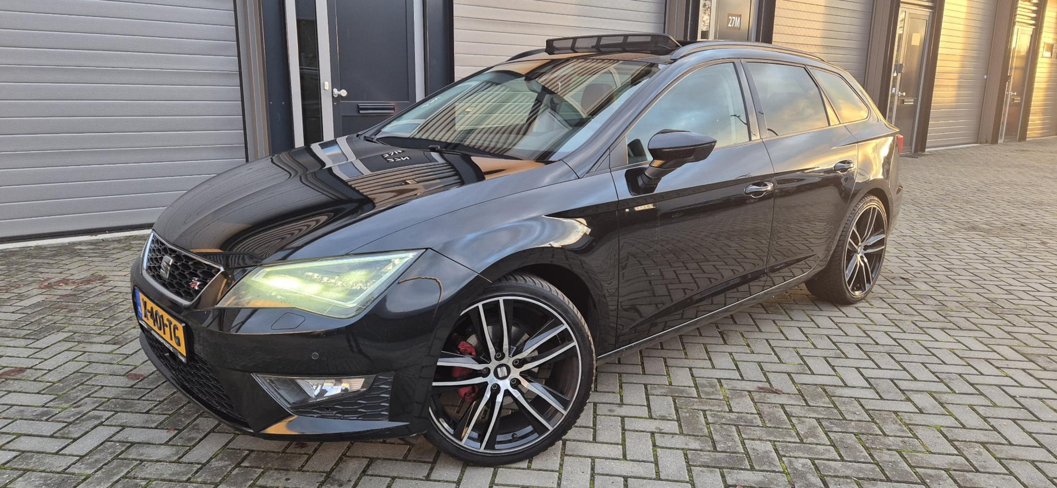 SEAT Leon ST - 1.4 Eco TSI FR PANORAMA|NAVI|CRUISE|STOELVERW.|PDC... - AutoWereld.nl