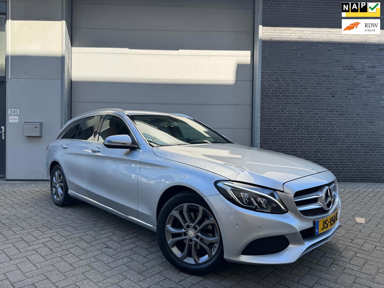 Mercedes-Benz C-klasse Estate - 180 Lease Edition [NL Auto | Carplay | StoelVW | Cruise | Trekhaak] - AutoWereld.nl