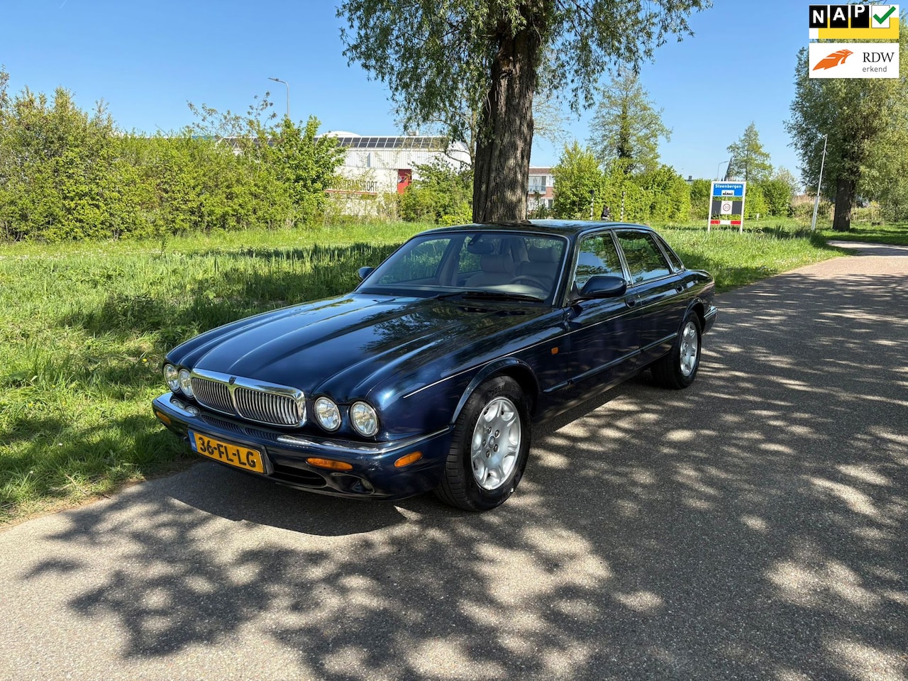 Jaguar Sovereign - 3.2 V8 Automaat Airco Cruise Leder Bekleding Pdc Achter Memory - AutoWereld.nl